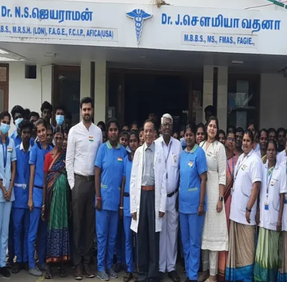 Bunch of Doctors and nurses of sowmiya hospital in karamadai ready to work with full dedication